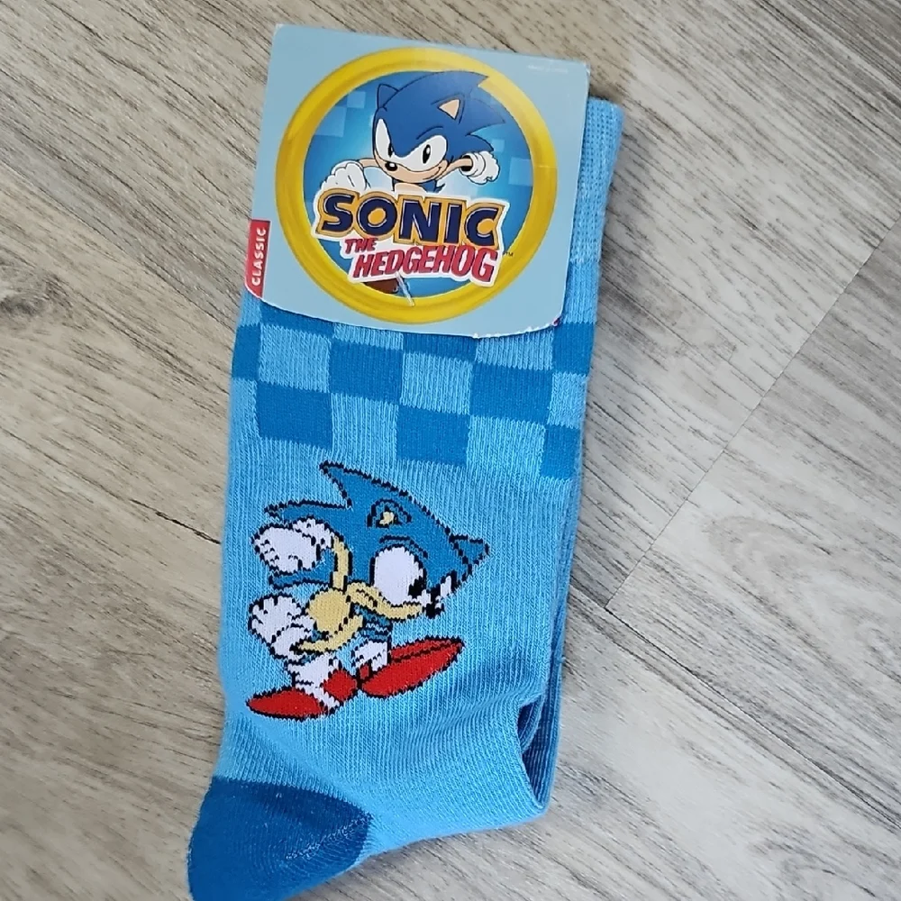 Bioworld Sonic the Hedgehog Light Blue Sega Socks NWT Kids Sock size 10-13